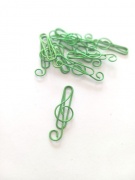 Kancelářské spony - zelený houslový klíč